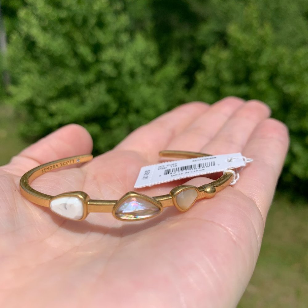KENDRA SCOTT • Ivy Vintage Gold Cuff Bracelet - Picture 2 of 6
